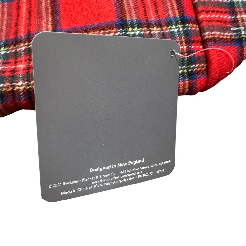 Berkshire Pet Collection Red Plaid Dog Coat with Faux Shearling inside NWT SZ SM